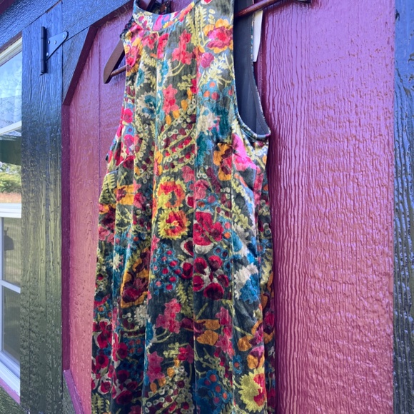 Loft Crushed Velvet Floral Shift Dress – Size XS (NWT) - Picture 6 of 8